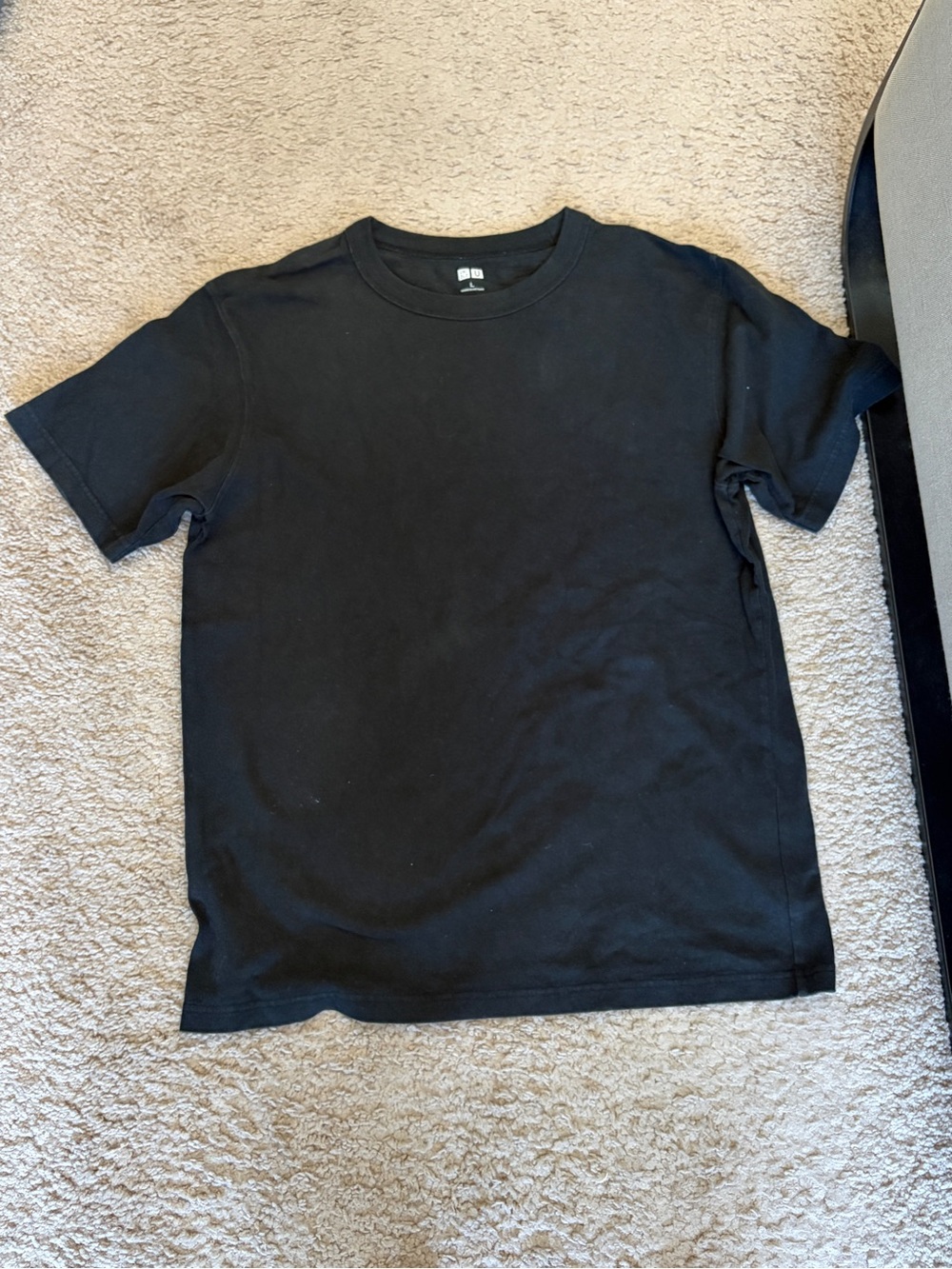 Uniqlo Black Short Sleeve Crew Neck Tee